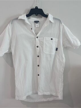 Patagonia Men’s White Collared Button Up Shirt Organic Cotton Medium Short Sleev